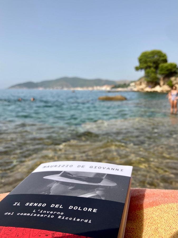 Casa Vacanze La Tuia كاستيلاباتي المظهر الخارجي الصورة